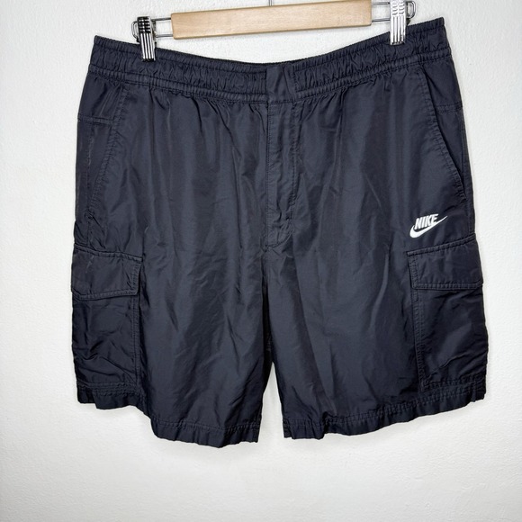 Nike Men's XXL Unlined Utility Black Cargo Shorts Athletic Pockets DD4728-010 - Picture 1 of 10